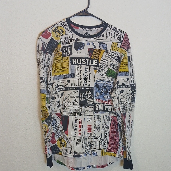 Graphic Print Long Sleeve Tee - Picture 1 of 3